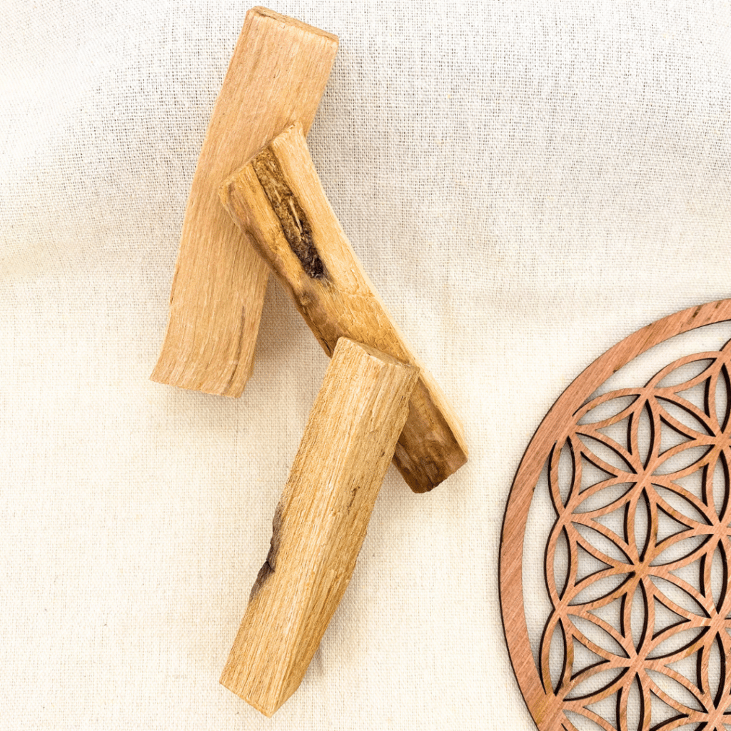 Étoile Murale En Bois Précieux (palo Santo) – Fait Main – Artisanal – Intarsia