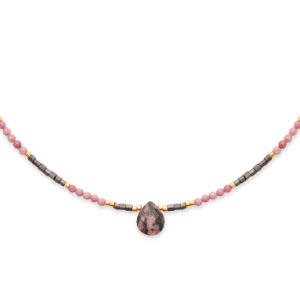 Collier Rhodonite – Douceur et Équilibre